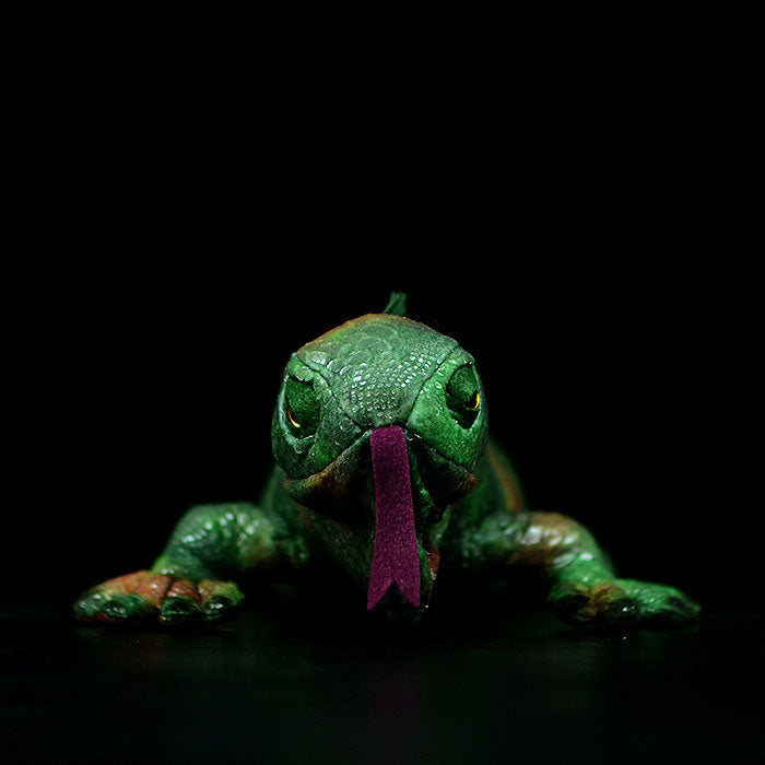 Simulation green iguana lizard doll cute lizard plush toy simulation animal plush toy 66CM